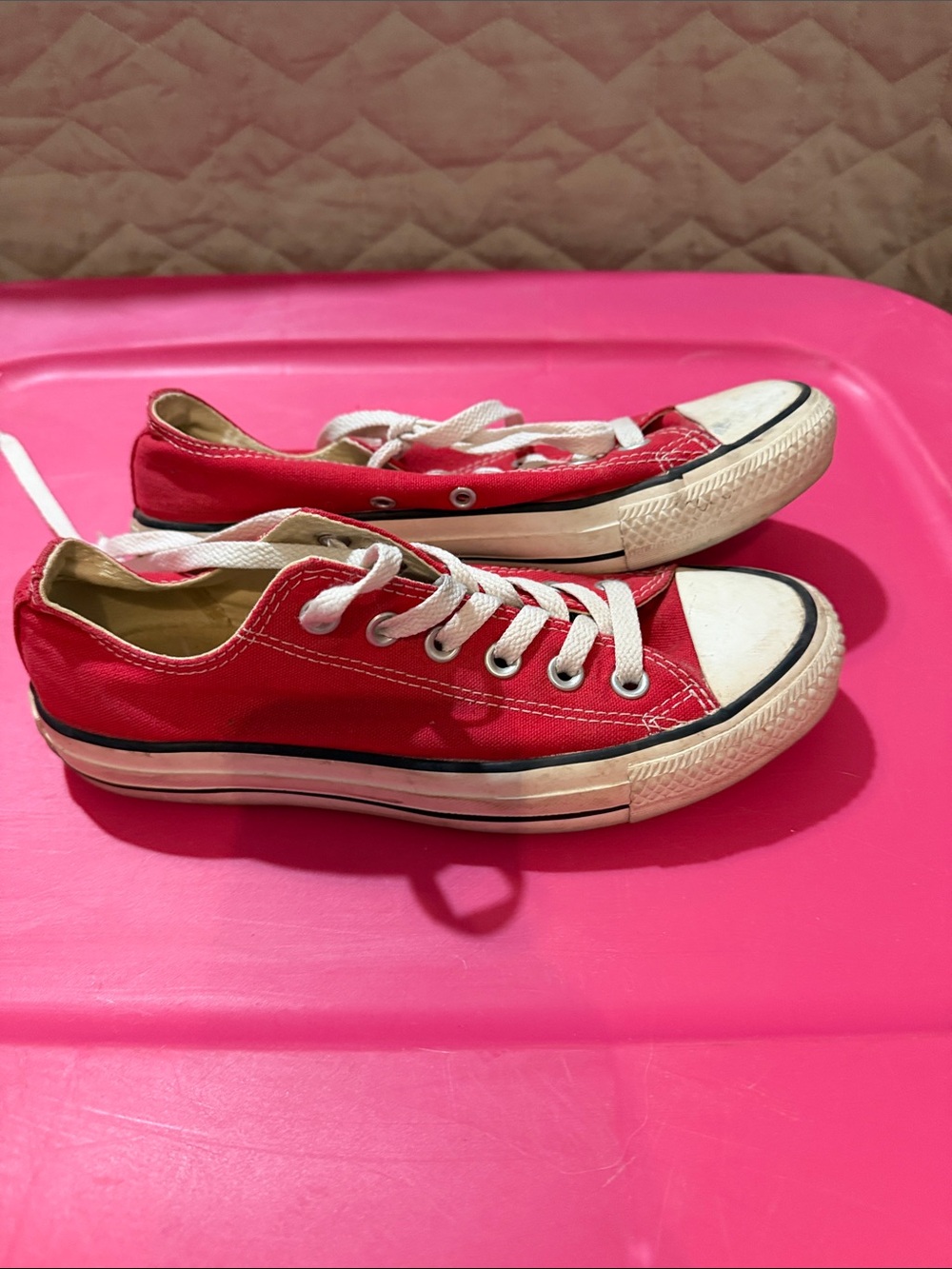 Women’s red converse shoes, size 7